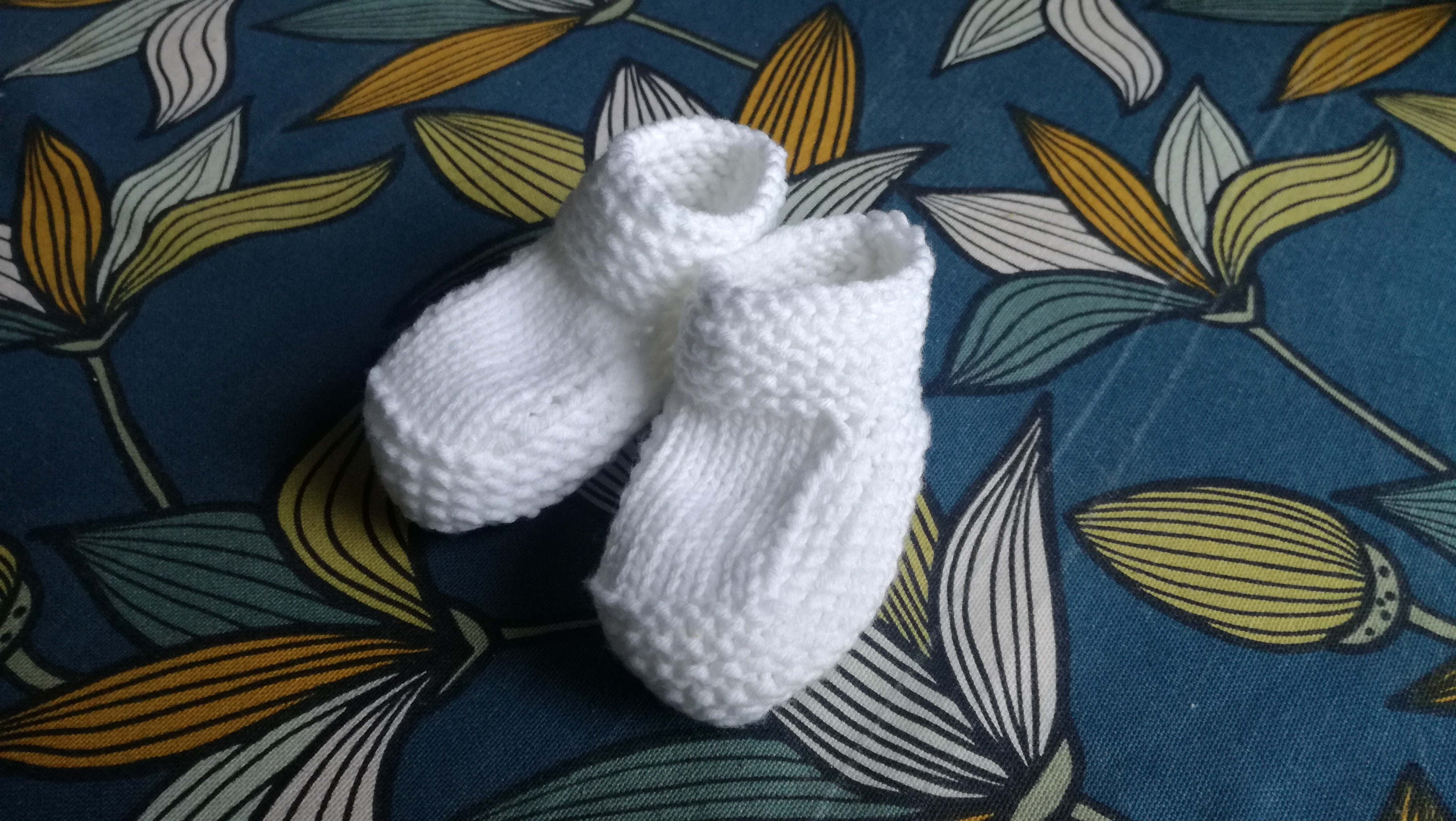 patron chaussons bébé tricot layette point mousse