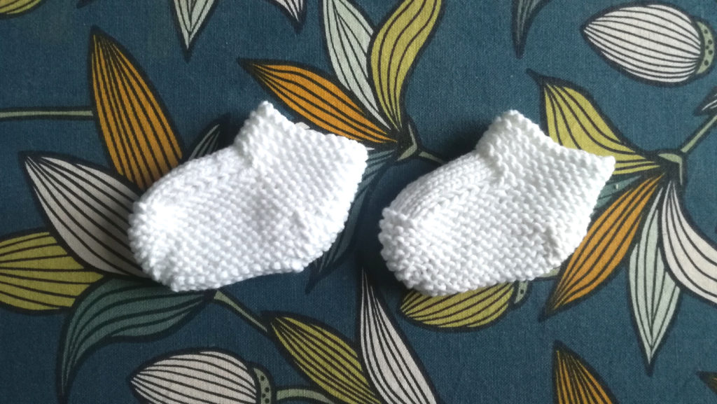 patron chaussons bébé tricot layette point mousse